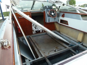 Dépontage du cockpit pour vérifier l'état général des oeuvres vives