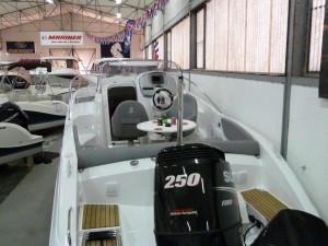 Beneteau FLYER 750 Sundeck série RUBIS