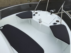 BENETEAU BARRACUDA 8 PACK HOLIDAY