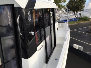 BENETEAU BARRACUDA 8 Passage et porte tribord